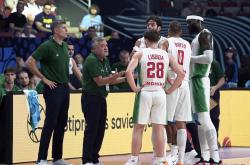 开云体育在线-包含西班牙男篮绝地反击墨西哥男篮，西蒙斯惊艳世界的词条