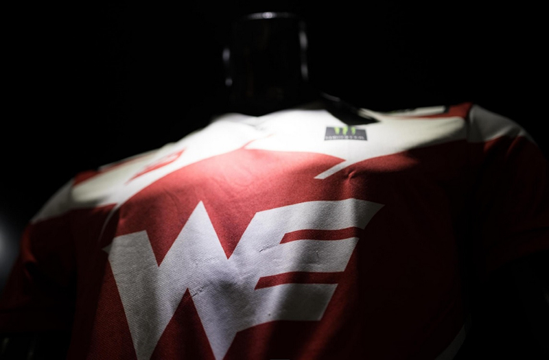 CLG轻取TL,Caps操刀奇招英雄翻盘入围赛3:0(北京) CLG轻取TL,Caps操刀奇招英雄翻盘入围赛3:0(北京)