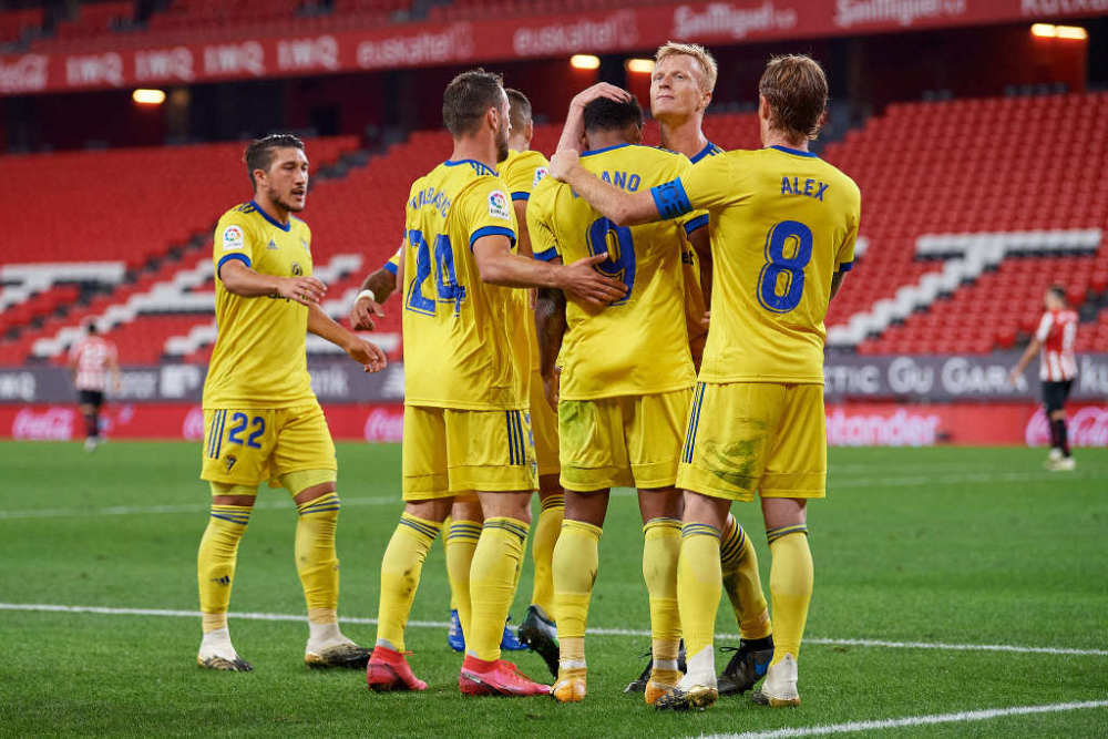 欧塞尔继续领跑积分榜，继续保持不败