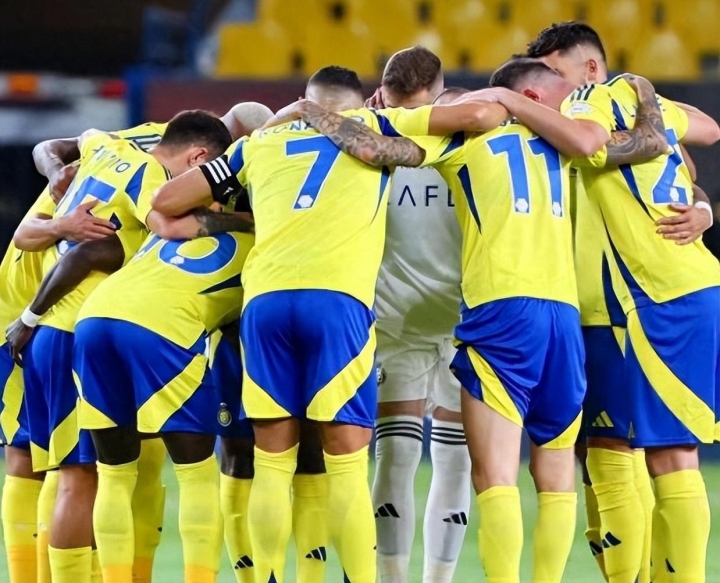 包含国内足球赛场竞争激烈,强队对决激情四射的词条 包含国内足球赛场竞争激烈,强队对决激情四射的词条