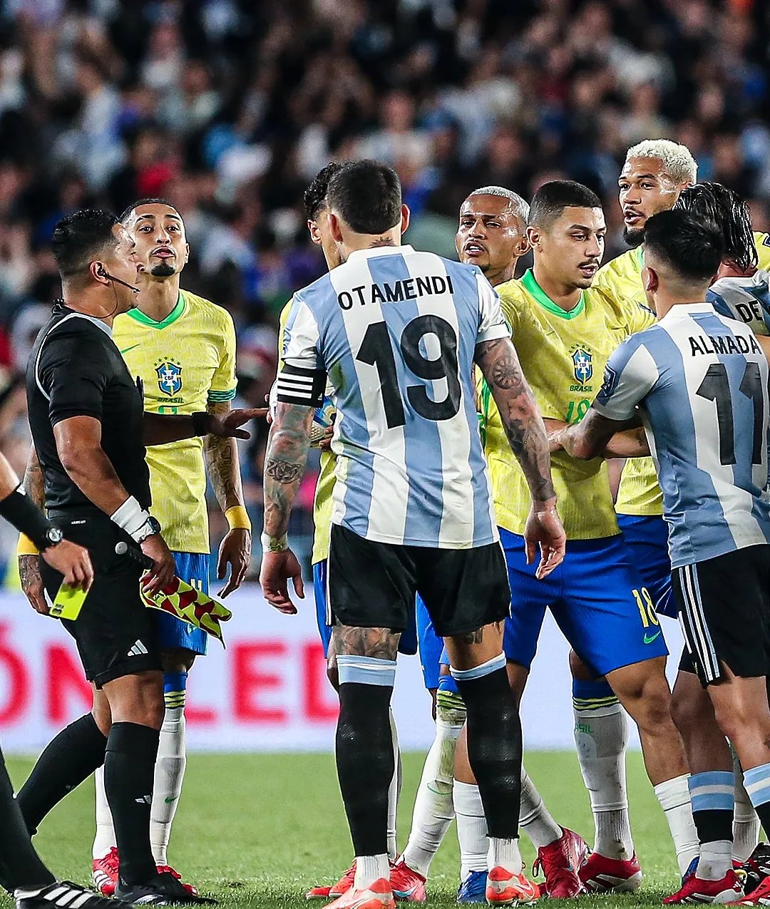 包含法国力克阿根廷，卡拉斯科扛起全队的词条