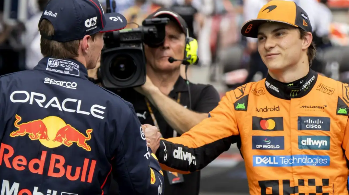 红牛车队完胜迈凯伦,皮亚斯特里扛起全队 红牛车队完胜迈凯伦,皮亚斯特里扛起全队